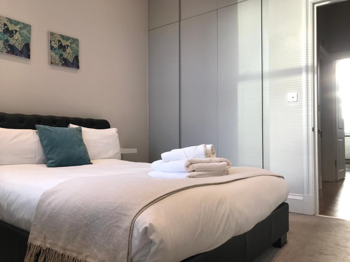 25 Ongar Road By Viridian Apartments London Bagian luar foto